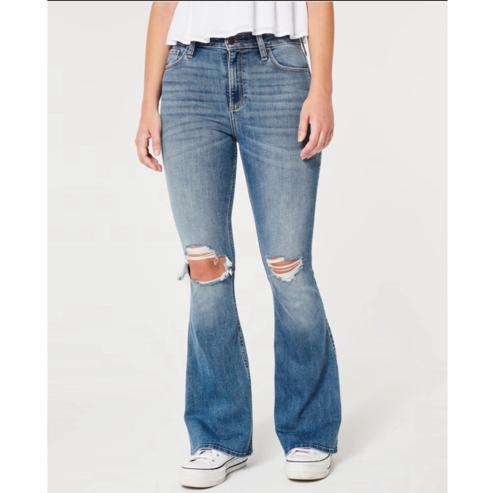 Hollister High-Rise Flare Jeans Distressed Medium Blue Denim NWT Size 2S/26S